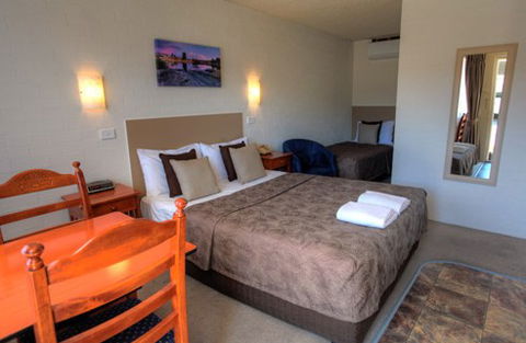 Apple And Grape Motel - Darwin Holiday 1