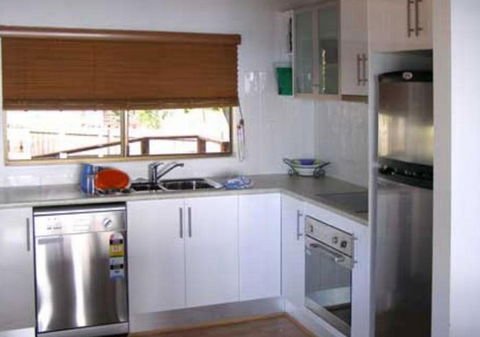 Amity Shaws - Darwin Holiday 1