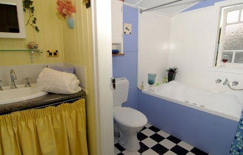 Running Creek QLD Darwin Holiday