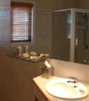 Scenic Rim View Cottages - Darwin Holiday 1