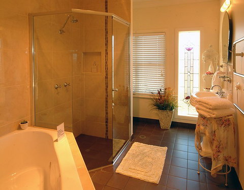 Blue Ridge Manor Bed And Breakfast - Darwin Holiday 1