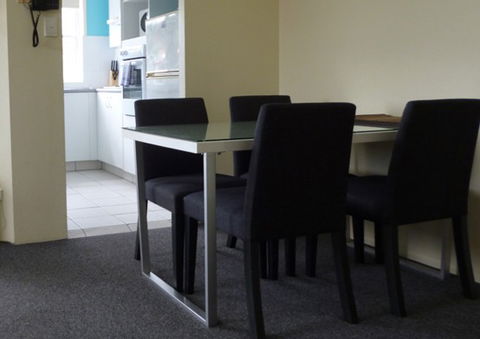 Le Lavandou Holiday Apartments - Darwin Holiday 4