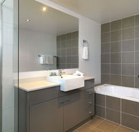 Meriton Serviced Apartments - Broadbeach - Darwin Holiday