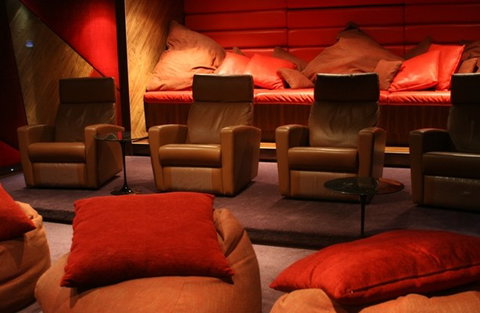 Reflection Tower Two - Darwin Holiday 4