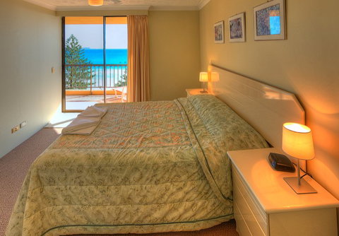 Columbia Beachfront Apartments - Darwin Holiday 1