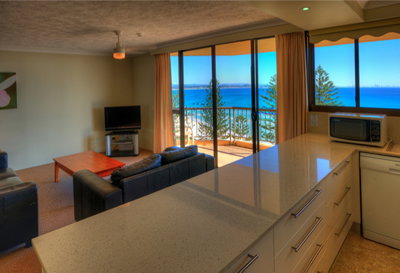 Columbia Beachfront Apartments - Darwin Holiday 7