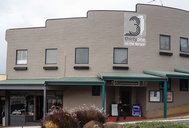 31 On The Terrace - Darwin Holiday 0