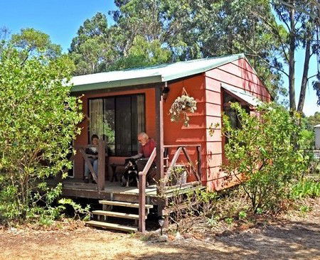 Uhuru Chalets - Darwin Holiday 4