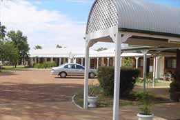 Landsborough Lodge Motel - Darwin Holiday 0