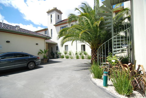 Hotel Dolma - Darwin Holiday 2