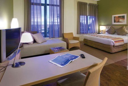 Novotel Melbourne St Kilda - Darwin Holiday 2