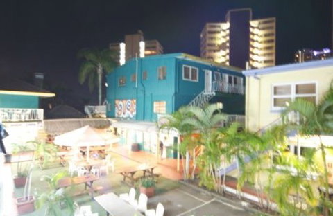 Backpackers In Paradise - Darwin Holiday 1