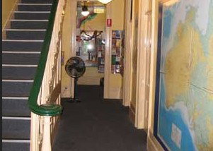 Backpacker Yellow Submarine - Darwin Holiday 3