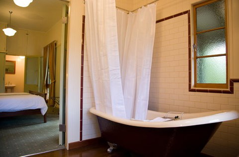 Coolabine Ridge Eco Sanctuary - Darwin Holiday 3