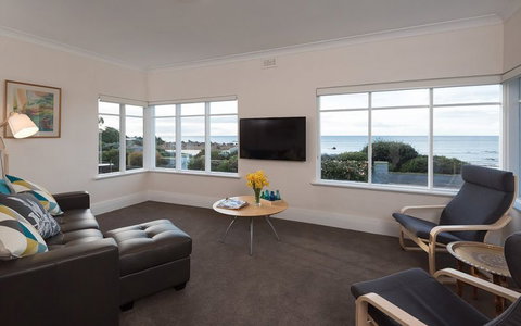 Sunrise At Penguin  - Darwin Holiday 5