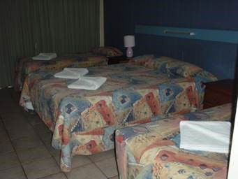 Gladstone Village Motel - Darwin Holiday 2