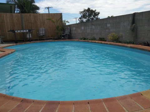 AMELIA STREET GLADSTONE 5 BEDROOMS - Darwin Holiday 5
