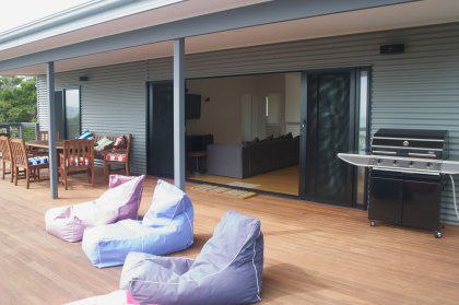 Lot 256 - Darwin Holiday 1
