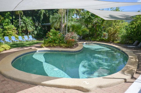 Roydon Beachfront Holiday Apartments - Darwin Holiday 6