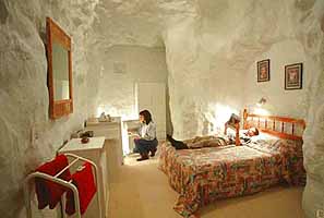 Pjs Underground - Darwin Holiday 0