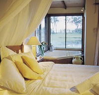 Lake Weyba Cottages - Darwin Holiday