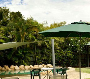 Shaws On The Shore - Darwin Holiday 1