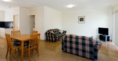 Alice On Todd - Darwin Holiday 5