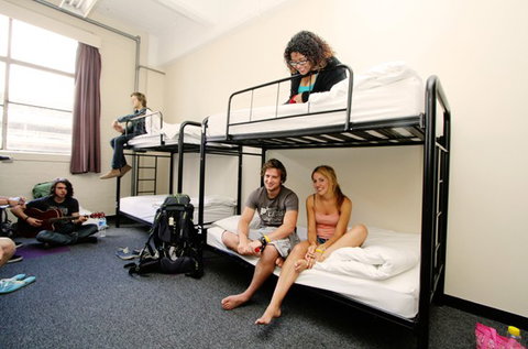 Discovery Melbourne - Darwin Holiday 1