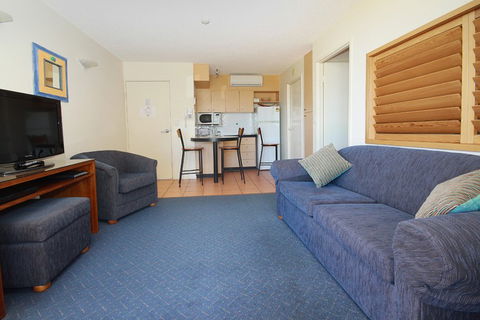 Ocean Boulevard - Darwin Holiday 1