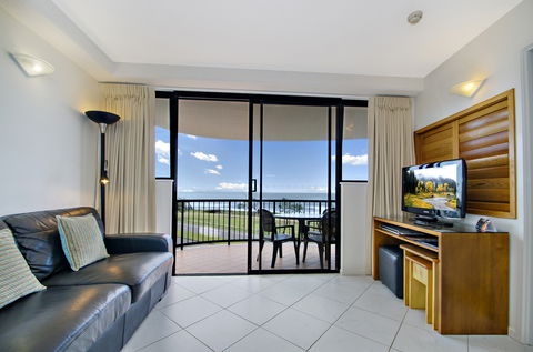 Ocean Boulevard - Darwin Holiday 8