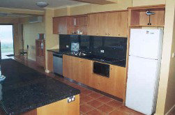 Horizons Beachfront Apartment - Darwin Holiday 3