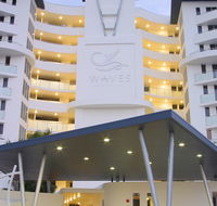 Waves Maroochy River - Darwin Holiday