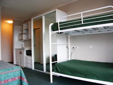 Addisons On Anzac - Darwin Holiday 5