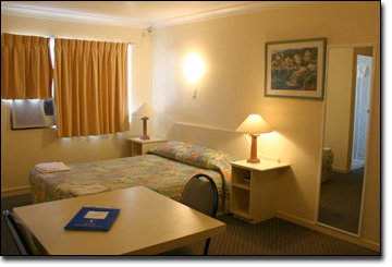 Earls Court Motor Inn - Darwin Holiday 2
