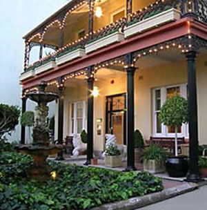 Manor House Boutique Hotel - Darwin Holiday 1