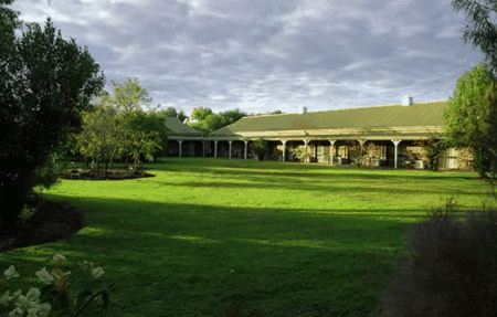 Quality Inn Overlander Homestead