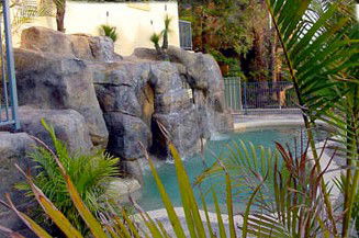 Crusoes Holiday Apartments - Darwin Holiday 0