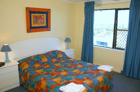 Horizons Burleigh Heads Holiday Apartments - Darwin Holiday 2