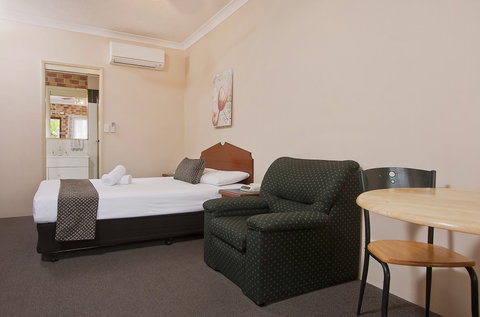Airport Clayfield Motel - Darwin Holiday 1