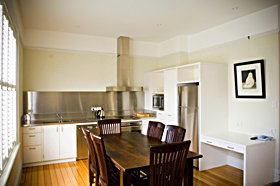 2 On Warneford - Darwin Holiday 0