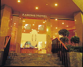 Aarons Hotel - Darwin Holiday 0