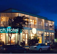 Rainbow Beach Hotel