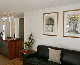 No 95 Dubbo Accommodation - Darwin Holiday 0