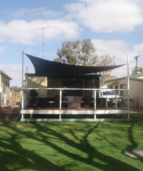 Eleven From The Left - Darwin Holiday 2