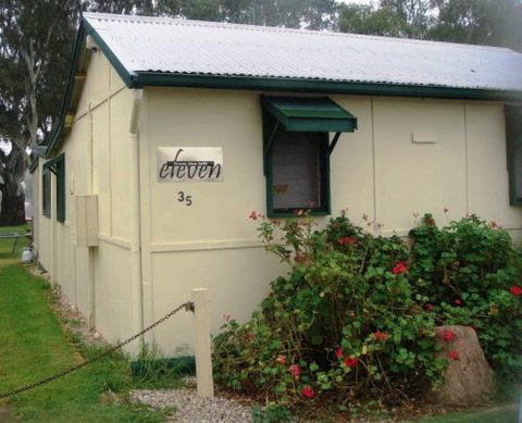 Eleven From The Left - Darwin Holiday 7