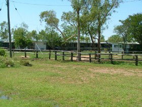 Julia Creek Motel - Darwin Holiday 0