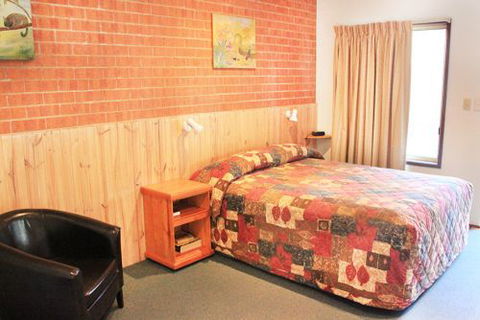 Catalina Motel Lake Macquarie - Darwin Holiday 1