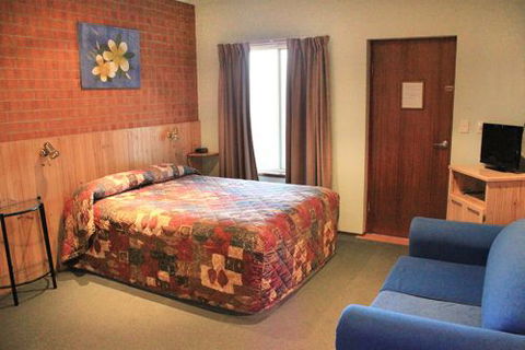 Catalina Motel Lake Macquarie - Darwin Holiday 2
