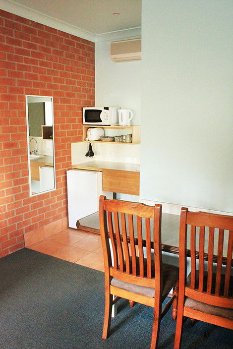 Catalina Motel Lake Macquarie - Darwin Holiday 4