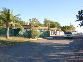 Hughenden Rest-Easi Motel & Caravan Park - Darwin Holiday 0